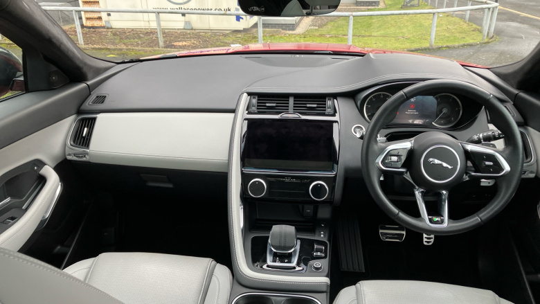 Jaguar E-Pace 2.0 D165 R-Dynamic Black 5dr Auto Diesel Estate